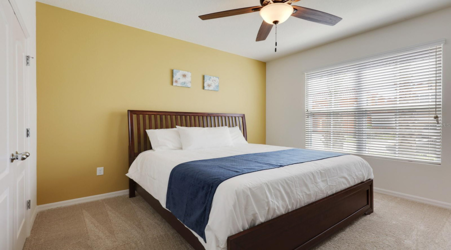 DAVENPORT, Florida 33837, 6 Bedrooms Bedrooms, ,5 BathroomsBathrooms,Residential,For Sale,OAKBOURNE,0,MFRS5149811
