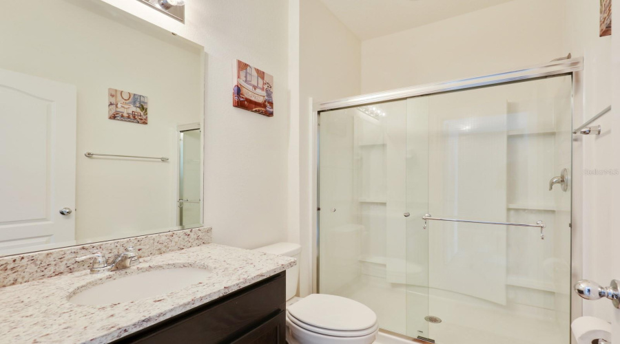 DAVENPORT, Florida 33837, 6 Bedrooms Bedrooms, ,5 BathroomsBathrooms,Residential,For Sale,OAKBOURNE,0,MFRS5149811