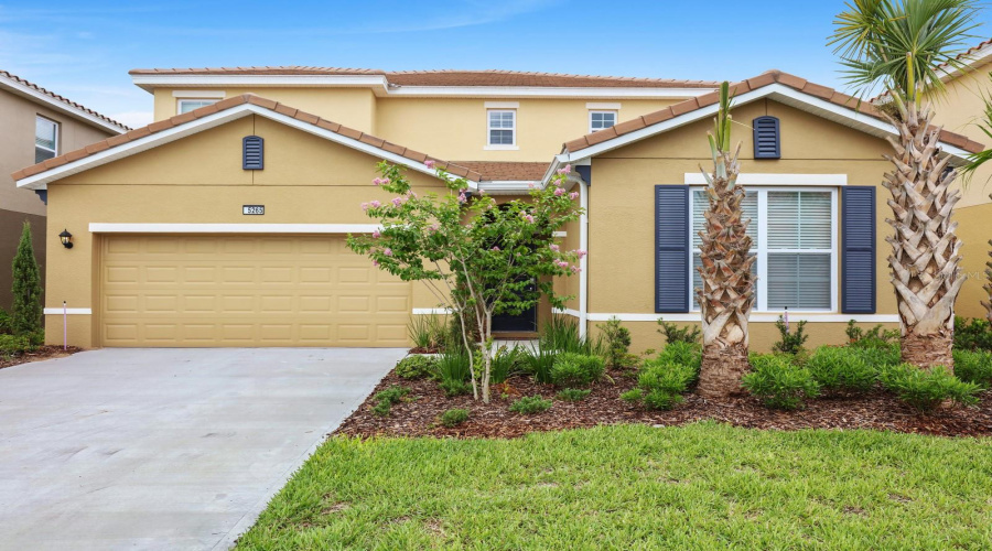 DAVENPORT, Florida 33837, 6 Bedrooms Bedrooms, ,5 BathroomsBathrooms,Residential,For Sale,OAKBOURNE,0,MFRS5149811