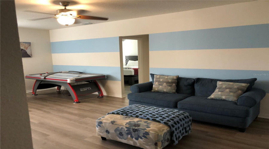 DAVENPORT, Florida 33837, 6 Bedrooms Bedrooms, ,5 BathroomsBathrooms,Residential,For Sale,OAKBOURNE,0,MFRS5149811