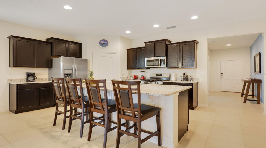 DAVENPORT, Florida 33837, 6 Bedrooms Bedrooms, ,5 BathroomsBathrooms,Residential,For Sale,OAKBOURNE,0,MFRS5149811