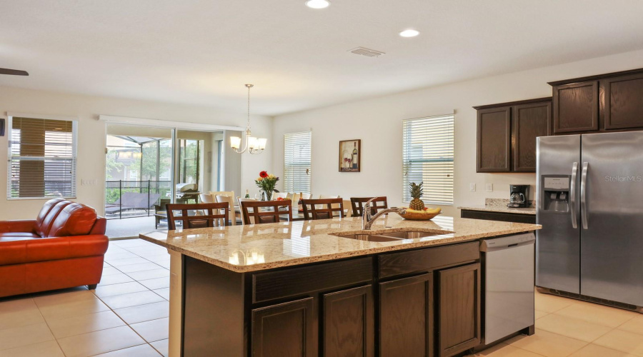 DAVENPORT, Florida 33837, 6 Bedrooms Bedrooms, ,5 BathroomsBathrooms,Residential,For Sale,OAKBOURNE,0,MFRS5149811