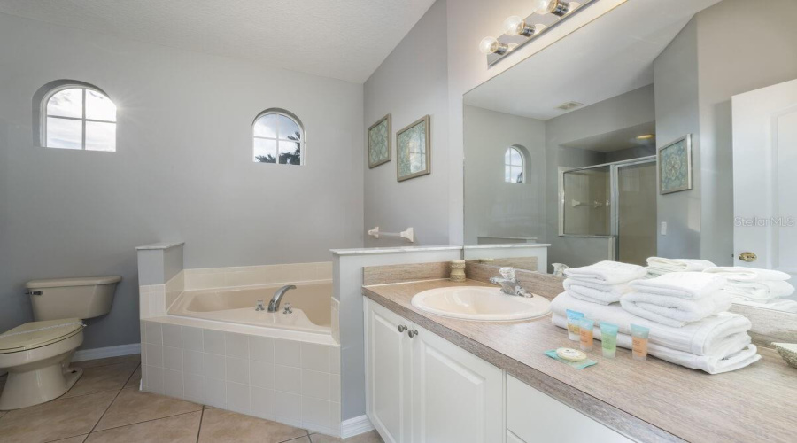 DAVENPORT, Florida 33897, 4 Bedrooms Bedrooms, ,3 BathroomsBathrooms,Residential,For Sale,BRUNELLO,0,MFRS5137556