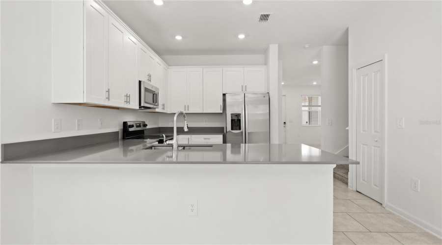 KISSIMMEE, Florida 34747, 3 Bedrooms Bedrooms, ,2 BathroomsBathrooms,Residential,For Sale,STONE CREEK,0,MFRO6407852