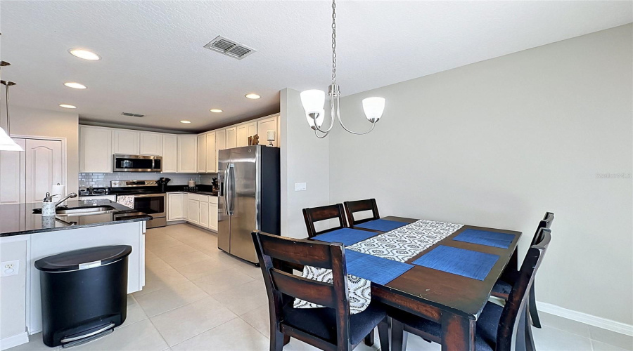 DAVENPORT, Florida 33837, 4 Bedrooms Bedrooms, ,2 BathroomsBathrooms,Residential,For Sale,CAMBRIA GROVE,0,MFRS5149851