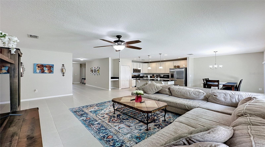 DAVENPORT, Florida 33837, 4 Bedrooms Bedrooms, ,2 BathroomsBathrooms,Residential,For Sale,CAMBRIA GROVE,0,MFRS5149851