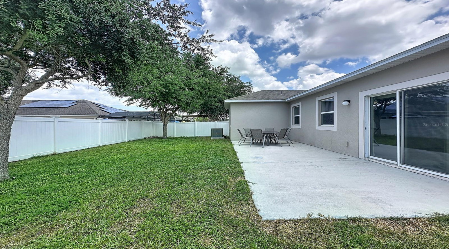 DAVENPORT, Florida 33837, 4 Bedrooms Bedrooms, ,2 BathroomsBathrooms,Residential,For Sale,CAMBRIA GROVE,0,MFRS5149851