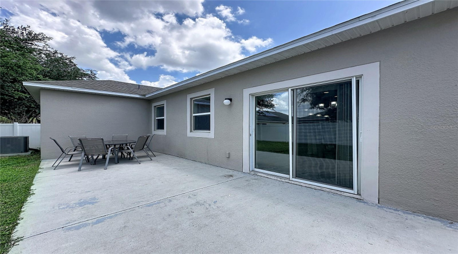 DAVENPORT, Florida 33837, 4 Bedrooms Bedrooms, ,2 BathroomsBathrooms,Residential,For Sale,CAMBRIA GROVE,0,MFRS5149851