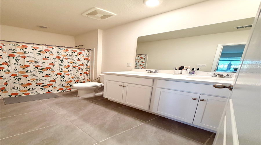 DAVENPORT, Florida 33837, 3 Bedrooms Bedrooms, ,2 BathroomsBathrooms,Residential,For Sale,GOOSE,0,MFRS5149838