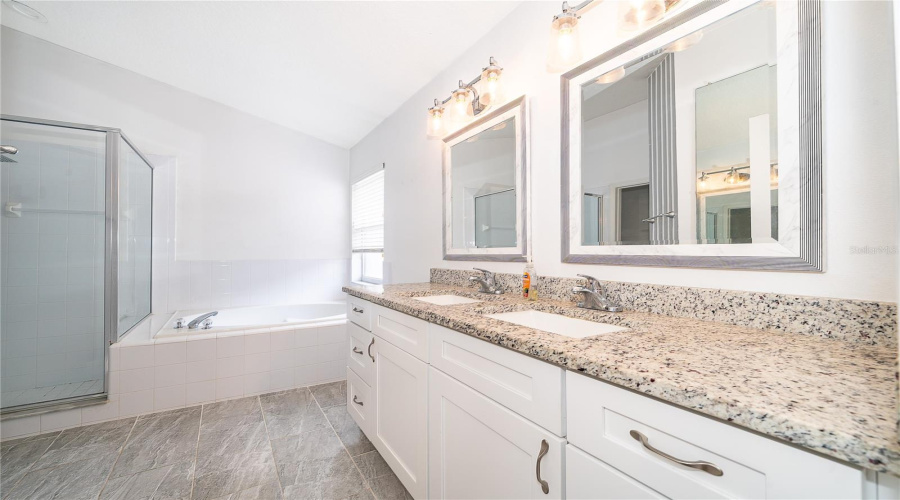 DAVENPORT, Florida 33897, 3 Bedrooms Bedrooms, ,2 BathroomsBathrooms,Residential,For Sale,ATWELL,0,MFRO6407319