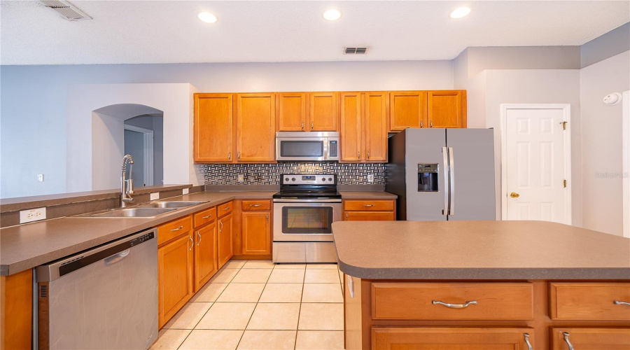 DAVENPORT, Florida 33897, 3 Bedrooms Bedrooms, ,2 BathroomsBathrooms,Residential,For Sale,ATWELL,0,MFRO6407319