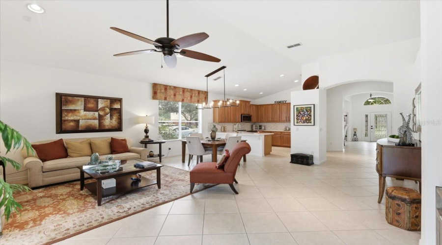 ORLANDO, Florida 32836, 4 Bedrooms Bedrooms, ,3 BathroomsBathrooms,Residential,For Sale,EDENSHIRE,0,MFRO6403620