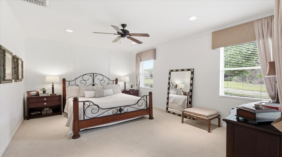 ORLANDO, Florida 32836, 4 Bedrooms Bedrooms, ,3 BathroomsBathrooms,Residential,For Sale,EDENSHIRE,0,MFRO6403620