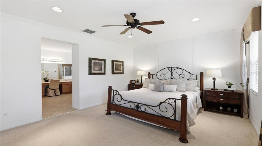 ORLANDO, Florida 32836, 4 Bedrooms Bedrooms, ,3 BathroomsBathrooms,Residential,For Sale,EDENSHIRE,0,MFRO6403620
