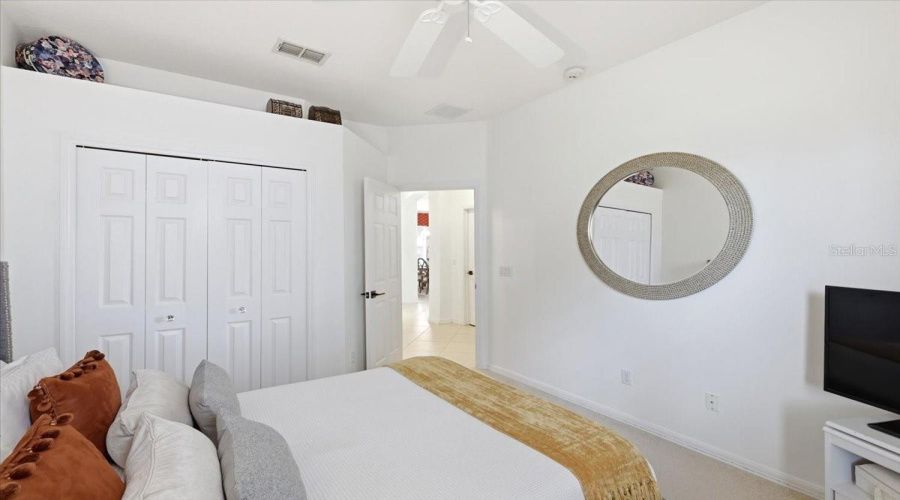 ORLANDO, Florida 32836, 4 Bedrooms Bedrooms, ,3 BathroomsBathrooms,Residential,For Sale,EDENSHIRE,0,MFRO6403620