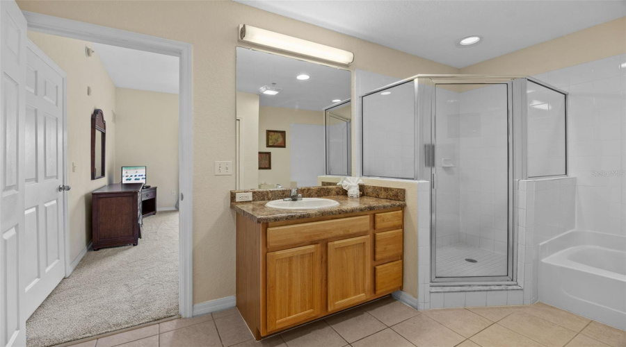 KISSIMMEE, Florida 34747, 3 Bedrooms Bedrooms, ,2 BathroomsBathrooms,Residential,For Sale,PIRATES RETREAT,0,MFRS5126514