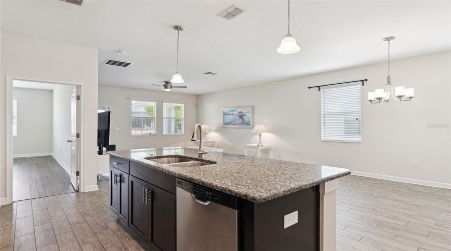 KISSIMMEE, Florida 34746, 5 Bedrooms Bedrooms, ,3 BathroomsBathrooms,Residential,For Sale,SEQUEL,0,MFRO6407510