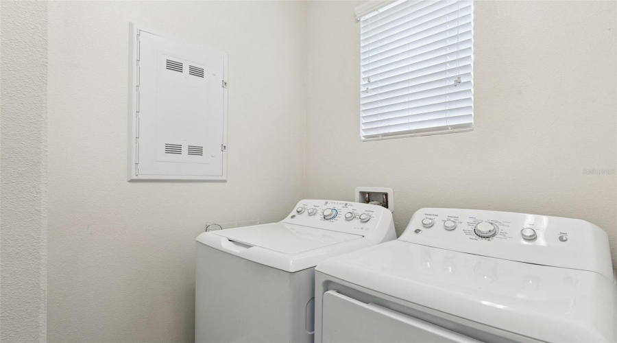 Washer & Dryer included