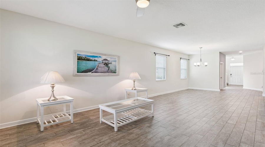 KISSIMMEE, Florida 34746, 5 Bedrooms Bedrooms, ,3 BathroomsBathrooms,Residential,For Sale,SEQUEL,0,MFRO6407510