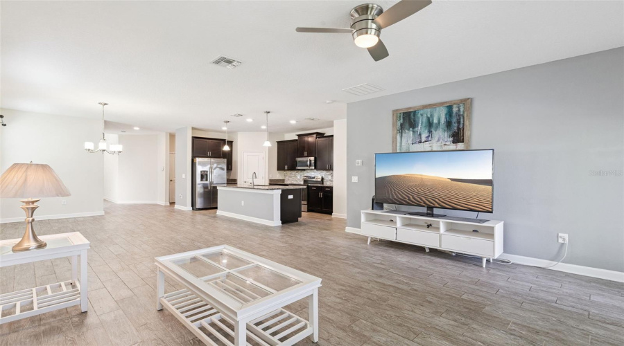 KISSIMMEE, Florida 34746, 5 Bedrooms Bedrooms, ,3 BathroomsBathrooms,Residential,For Sale,SEQUEL,0,MFRO6407510