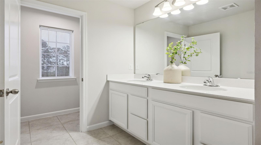DAVENPORT, Florida 33837, 3 Bedrooms Bedrooms, ,2 BathroomsBathrooms,Residential,For Sale,EUCALYPTUS,0,MFRS5148994