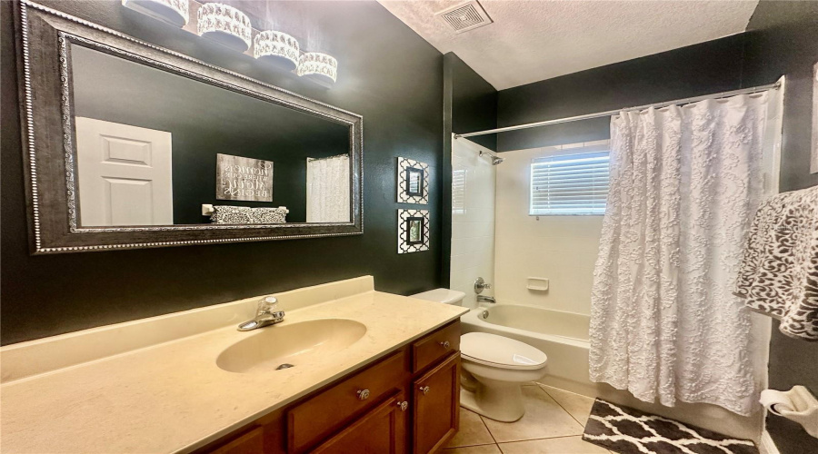 2nd Bathroom