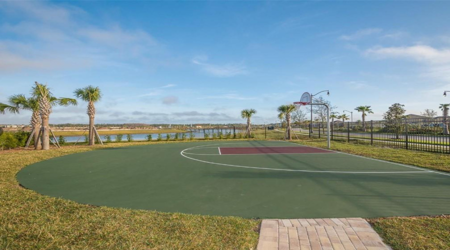 Kissimmee, Florida 34746, 5 Bedrooms Bedrooms, ,5 Bathroomsbathrooms,Residential,For Sale,Paragraph,0,Mfrs5149962
