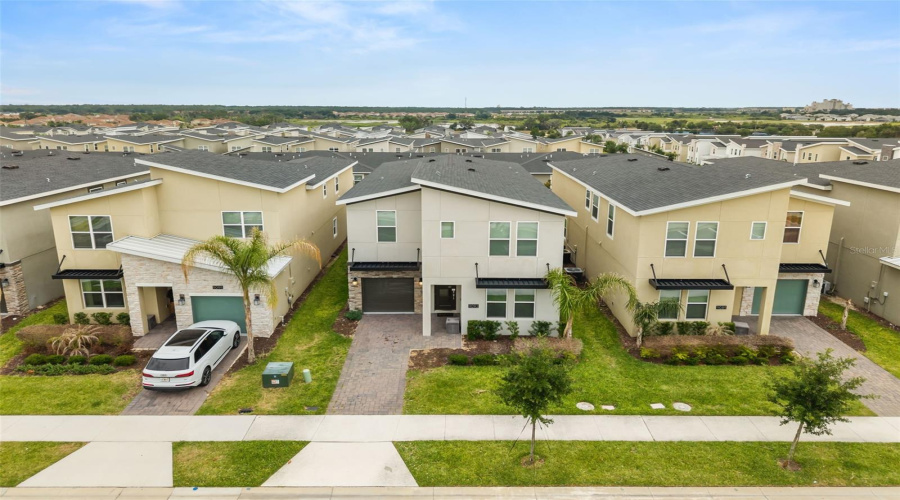 DAVENPORT, Florida 33896, 6 Bedrooms Bedrooms, ,5 BathroomsBathrooms,Residential,For Sale,SOMMERSET HILLS,0,MFRO6407876