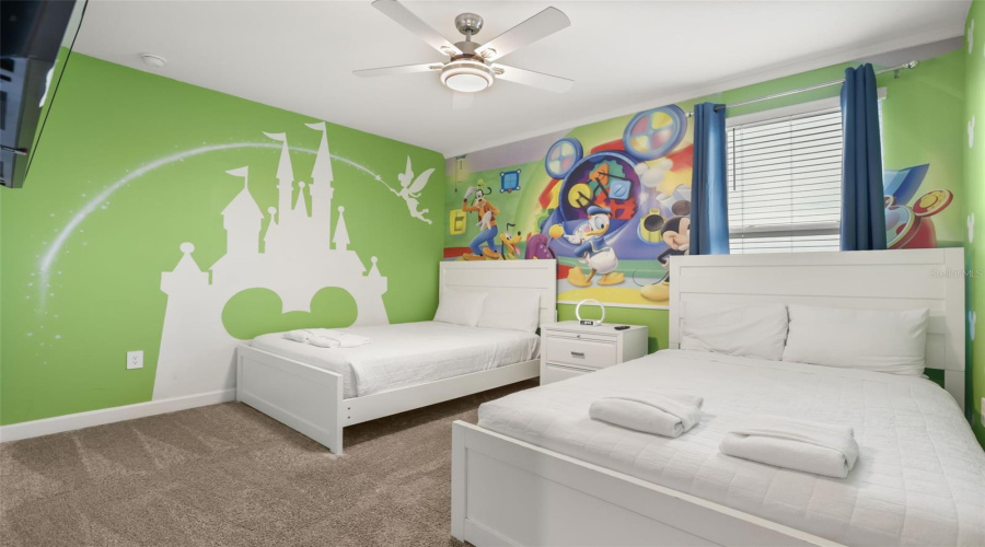 DAVENPORT, Florida 33896, 6 Bedrooms Bedrooms, ,5 BathroomsBathrooms,Residential,For Sale,SOMMERSET HILLS,0,MFRO6407876