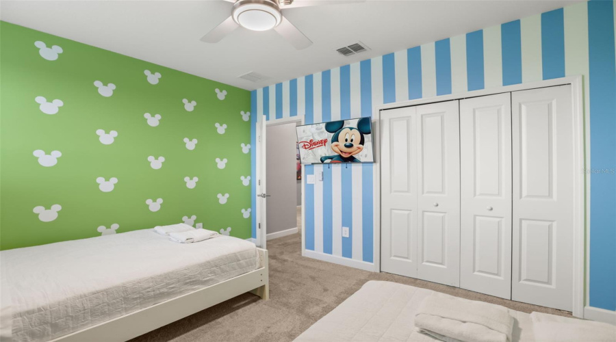 DAVENPORT, Florida 33896, 6 Bedrooms Bedrooms, ,5 BathroomsBathrooms,Residential,For Sale,SOMMERSET HILLS,0,MFRO6407876