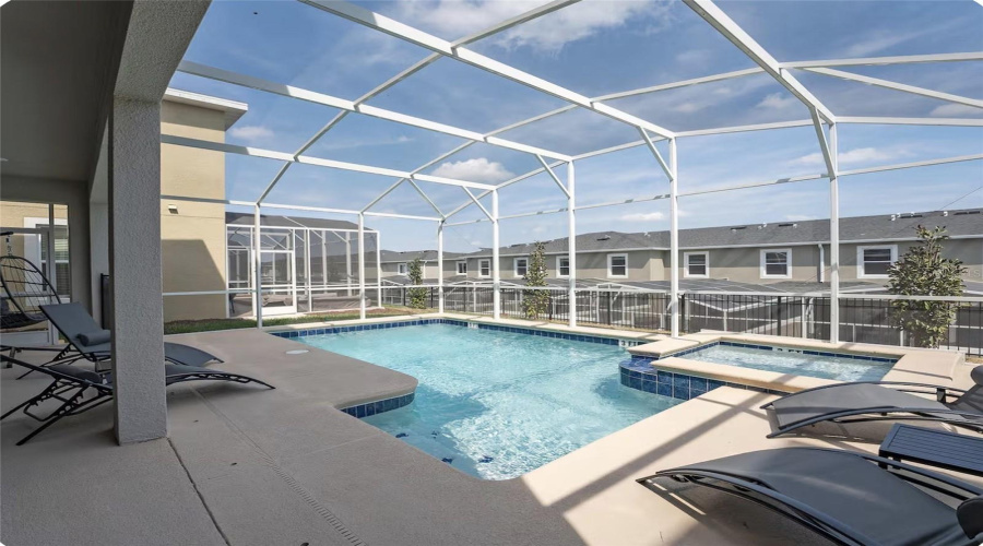 DAVENPORT, Florida 33896, 6 Bedrooms Bedrooms, ,5 BathroomsBathrooms,Residential,For Sale,SOMMERSET HILLS,0,MFRO6407876