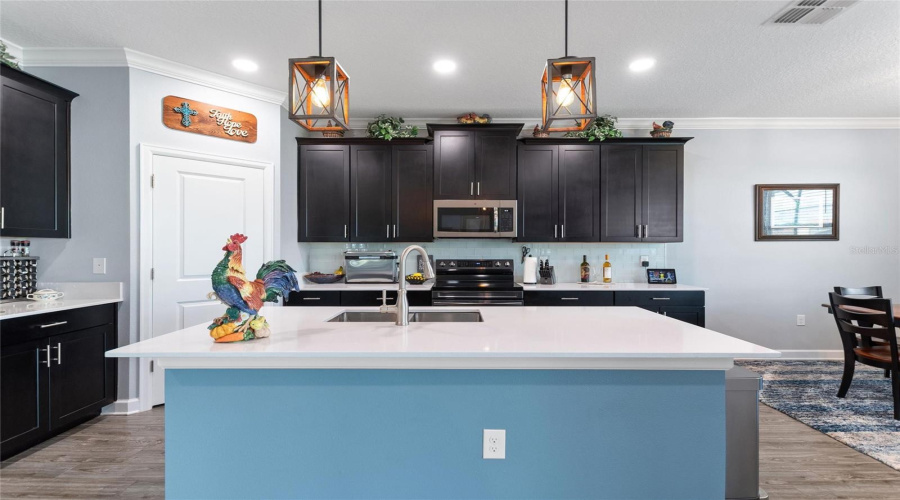DAVENPORT, Florida 33896, 6 Bedrooms Bedrooms, ,4 BathroomsBathrooms,Residential,For Sale,BLACKWOLF RUN RD,0,MFRS5149957