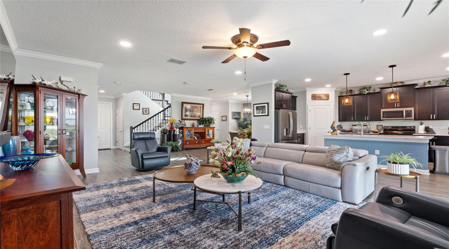 DAVENPORT, Florida 33896, 6 Bedrooms Bedrooms, ,4 BathroomsBathrooms,Residential,For Sale,BLACKWOLF RUN RD,0,MFRS5149957