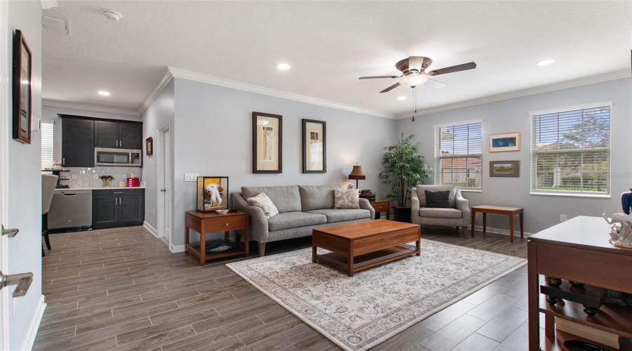 DAVENPORT, Florida 33896, 6 Bedrooms Bedrooms, ,4 BathroomsBathrooms,Residential,For Sale,BLACKWOLF RUN RD,0,MFRS5149957