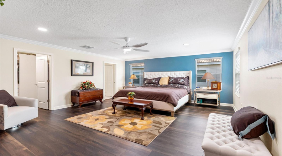 DAVENPORT, Florida 33896, 6 Bedrooms Bedrooms, ,4 BathroomsBathrooms,Residential,For Sale,BLACKWOLF RUN RD,0,MFRS5149957