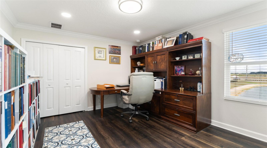 DAVENPORT, Florida 33896, 6 Bedrooms Bedrooms, ,4 BathroomsBathrooms,Residential,For Sale,BLACKWOLF RUN RD,0,MFRS5149957