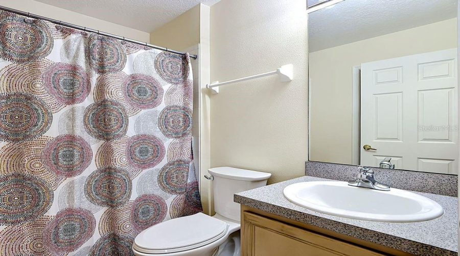 DAVENPORT, Florida 33897, 5 Bedrooms Bedrooms, ,4 BathroomsBathrooms,Residential,For Sale,MONTARA DR,0,MFRS5149927