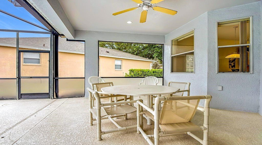 DAVENPORT, Florida 33897, 5 Bedrooms Bedrooms, ,4 BathroomsBathrooms,Residential,For Sale,MONTARA DR,0,MFRS5149927