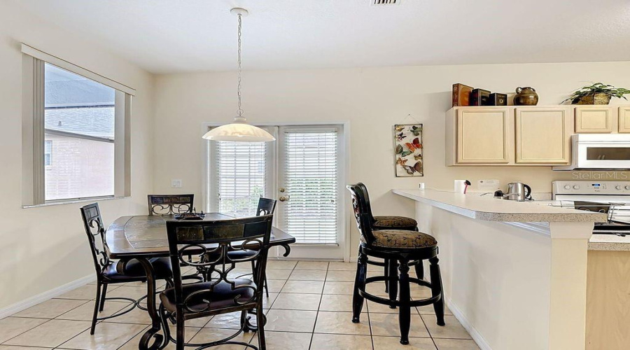 DAVENPORT, Florida 33897, 5 Bedrooms Bedrooms, ,4 BathroomsBathrooms,Residential,For Sale,MONTARA DR,0,MFRS5149927