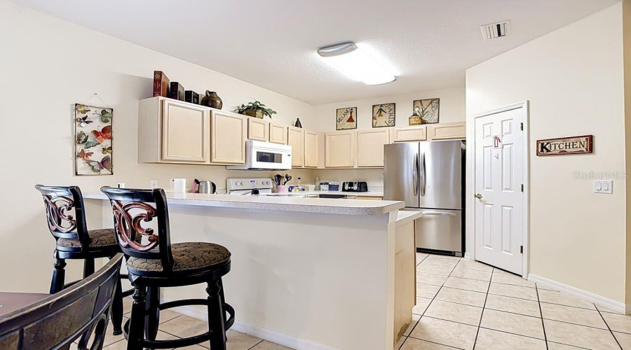 DAVENPORT, Florida 33897, 5 Bedrooms Bedrooms, ,4 BathroomsBathrooms,Residential,For Sale,MONTARA DR,0,MFRS5149927