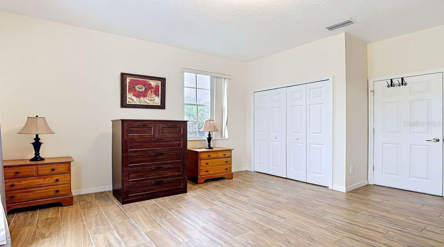 DAVENPORT, Florida 33897, 5 Bedrooms Bedrooms, ,4 BathroomsBathrooms,Residential,For Sale,MONTARA DR,0,MFRS5149927