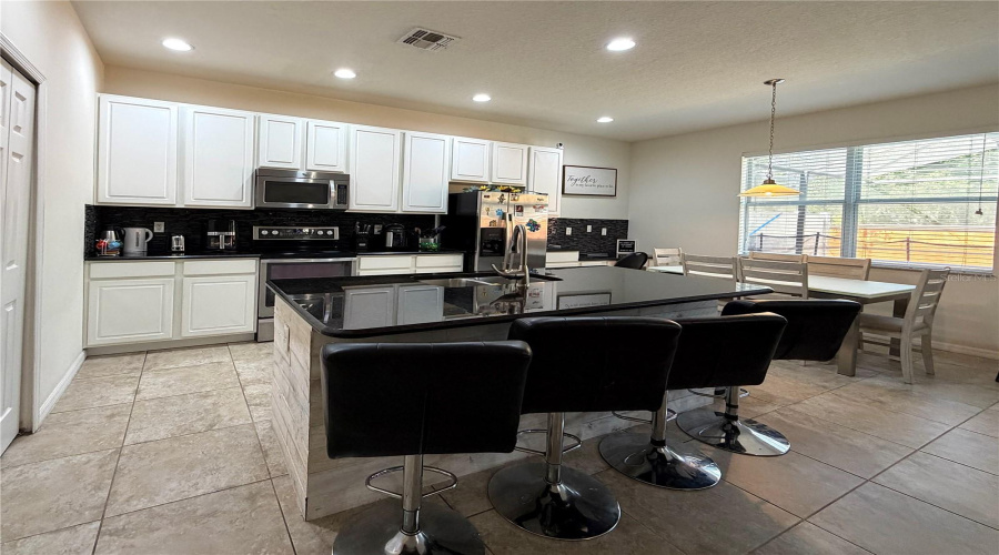 KISSIMMEE, Florida 34746, 4 Bedrooms Bedrooms, ,3 BathroomsBathrooms,Residential,For Sale,LAS FUENTES,0,MFRO6404962