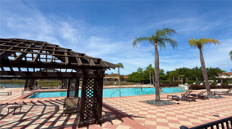 KISSIMMEE, Florida 34746, 4 Bedrooms Bedrooms, ,3 BathroomsBathrooms,Residential,For Sale,LAS FUENTES,0,MFRO6404962