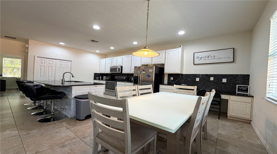 KISSIMMEE, Florida 34746, 4 Bedrooms Bedrooms, ,3 BathroomsBathrooms,Residential,For Sale,LAS FUENTES,0,MFRO6404962