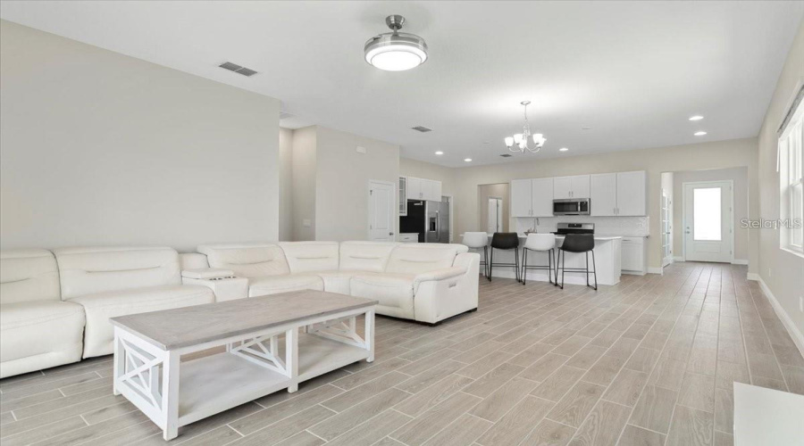 KISSIMMEE, Florida 34747, 2 Bedrooms Bedrooms, ,2 BathroomsBathrooms,Residential,For Sale,KEY BAY,0,MFRS5149880