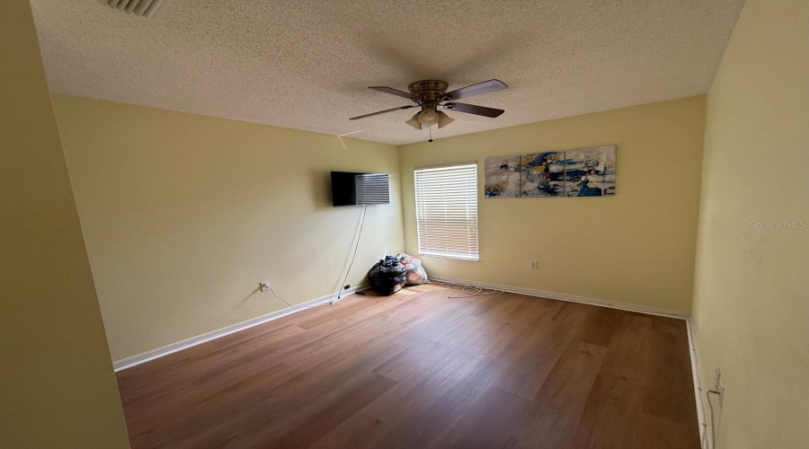 DAVENPORT, Florida 33897, 4 Bedrooms Bedrooms, ,3 BathroomsBathrooms,Residential,For Sale,LANGHAM,0,MFRO6400171