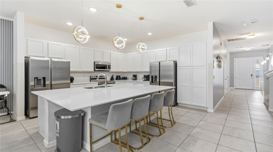 KISSIMMEE, Florida 34746, 12 Bedrooms Bedrooms, ,11 BathroomsBathrooms,Residential,For Sale,MARCELLO,0,MFRO6408098