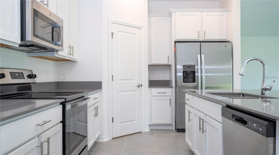 KISSIMMEE, Florida 34746, 3 Bedrooms Bedrooms, ,2 BathroomsBathrooms,Residential,For Sale,GREEN GABLES,0,MFRO6407718