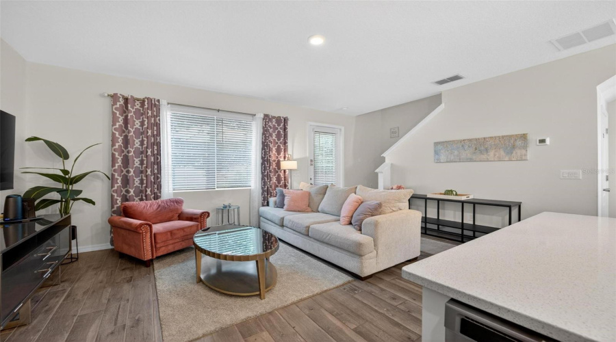 DAVENPORT, Florida 33896, 2 Bedrooms Bedrooms, ,2 BathroomsBathrooms,Residential,For Sale,BENOI,0,MFRO6405627