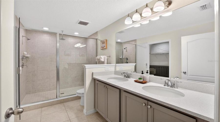 DAVENPORT, Florida 33896, 2 Bedrooms Bedrooms, ,2 BathroomsBathrooms,Residential,For Sale,BENOI,0,MFRO6405627